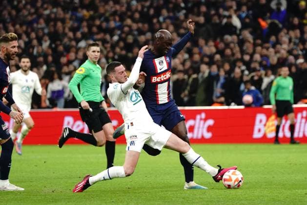 Jordan Veretout (Olympique de Marseille) - Nuno Mendes (PSG) FOOTBALL : Olympique de Marseille vs PSG - Coupe de France - 8eme de finale - Marseille - 08 02 2023 NorbertScanella Panoramic 