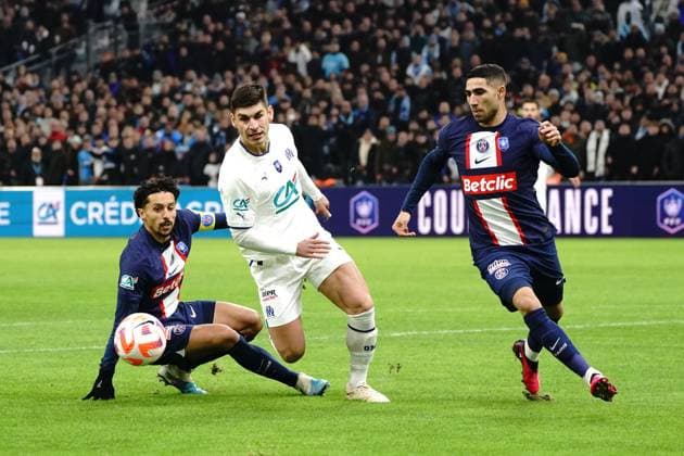 Marquinhos (PSG) - Ruslan Malinovskyi (Olympique de Marseille) - Achraf Hakimi (PSG) FOOTBALL : Olympique de Marseille vs PSG - Coupe de France - 8eme de finale - Marseille - 08 02 2023 NorbertScanella Panoramic 