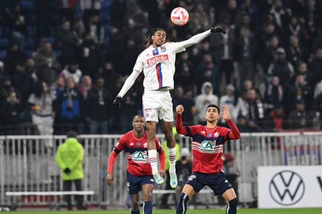Bradley Barcola (lyon) vs Benjamin Andre (lille) FOOTBALL: Olympique Lyonnais vs Lille Olympique Sporting Club - 8e Coupe de France - 08 02 2023 FredericChambert Panoramic 