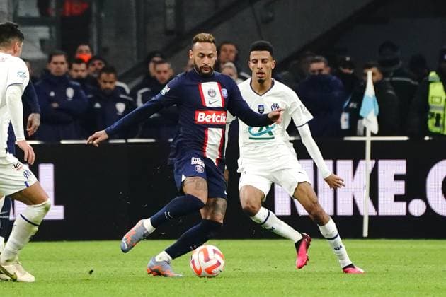 Neymar Jr (PSG) - Azzeddine Ounahi (Olympique de Marseille) FOOTBALL : Olympique de Marseille vs PSG - Coupe de France - 8eme de finale - Marseille - 08 02 2023 NorbertScanella Panoramic 