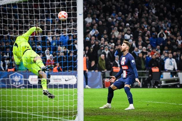 (230209) -- MARSEILLE, Feb. 9, 2023 -- Paris Saint-Germain s Sergio Ramos (R) reacts during the French Cup round of 16 football match between Olympique de Marseille (OM) and Paris Saint-Germain (PSG) at the Velodrome stadium in Marseille, Feb. 8, 2023. (Photo by Clement Mahoudeau Xinhua) (SP)FRANCE-MARSEILLE-FOOTBALL-FRENCH CUP-PSG VS OM CxLEMENTMAHOUDEAUgaojing 