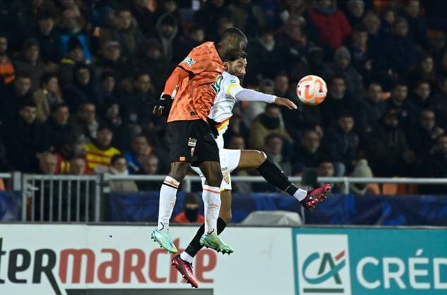 A Fulgini ( 9 - Lens ) - D Yongwa ( 3 - FC Lorient ) - FOOTBALL : Lorient vs Lens - Coupe de France - 09 02 2023 FedericoPestellini Panoramic 
