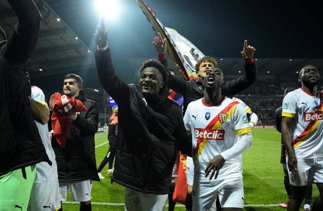 Joie des joueurs de Lens en fin de match apres sa victoire - FOOTBALL : Lorient vs Lens - Coupe de France - 09 02 2023 FedericoPestellini Panoramic 