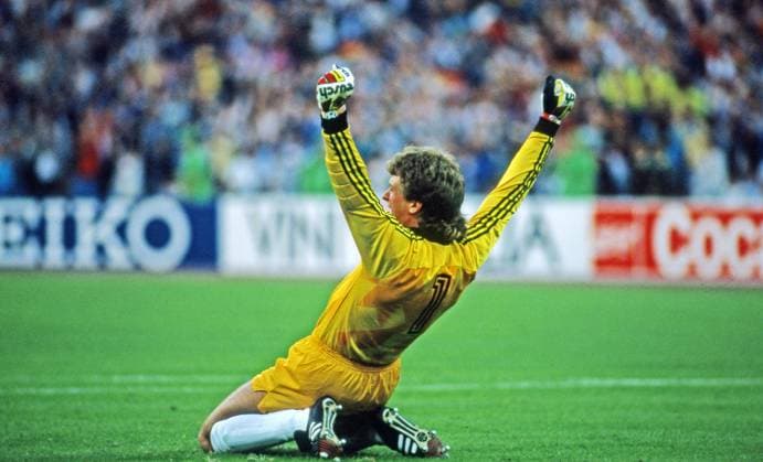 17.06.88 Deutschland - Spanien Deutschland, München, 17.06.1988, Fussball, Europameisterschaft EM 1988 in Deutschland, Deutschland - Spanien (2:0): Eike Immel (Deutschland). *** 17 06 88 Germany Spain Germany, Munich, 17 06 1988, football, European Championship EM 1988 in Germany, Germany Spain 2 0 Eike Immel Germany