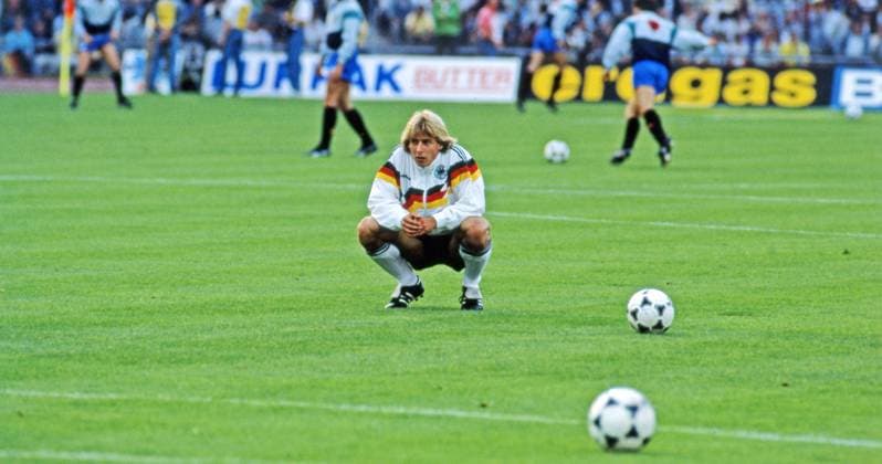 17.06.88 Deutschland - Spanien Deutschland, München, 17.06.1988, Fussball, Europameisterschaft EM 1988 in Deutschland, Deutschland - Spanien (2:0): Jürgen Klinsmann (Deutschland). *** 17 06 88 Germany Spain Germany, Munich, 17 06 1988, football, European Championship EM 1988 in Germany, Germany Spain 2 0 Jürgen Klinsmann Germany