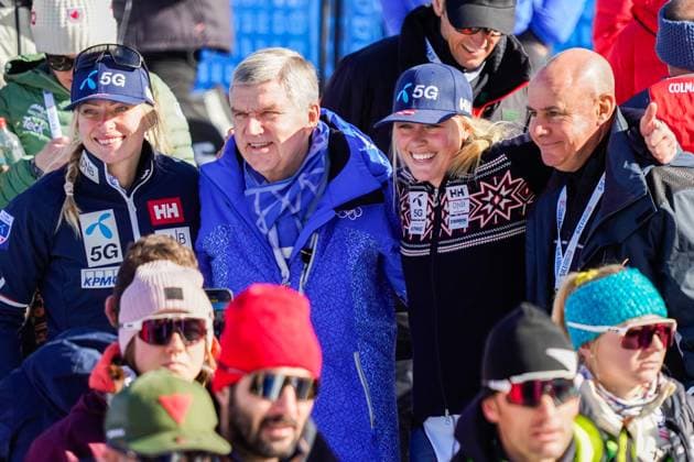 Sport Themen der Woche KW06 Sport Bilder des Tages VM i alpint Courchevel og Meribel 2023, utfor for kvinner Meribel, Frankrike 20230211. Ragnhild Mowinckel (t.v.) og Kajsa Vickhoff Lie (3. f.v.) fra Norge under utfor for kvinner under VM i alpint i Meribel, Frankrike. Foto: Lise Aserud NTB Meribel Frankrike EDITORIAL USE ONLY. RESTRICTED USE FOR BETTING COMPANIES Ref:_SPO_BNCl5sZGIeHr3w.jpg *** Alpine World Championships Courchevel and Meribel 2023, womens downhill Meribel, France 20230211 Ragnhild Mowinckel t v and Kajsa Vickhoff Lie 3 f w from Norway during the womens downhill during the Alpine World Championships in Meribel, France Photo Lise Aserud NTB Meribel France EDITORIAL USE ONLY RESTRICTED USE FOR BETTING COMPANIES  Copyright: xLisexAserudx xNTBx