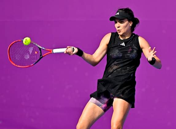 Qatar TotalEnergies Open 2023 Elena-Gabriela Ruse of Romania in action during her 1st round Qualifying match against Moyuka Uchijima of Japan at the WTA, Tennis Damen Qatar TotalEnergies Open tennis tournament at the Khalifa International Tennis Complex in Doha, Qatar, 11 February 2023 Doha Qatar  Copyright: xNoushadxThekkayilx originalFilename:varittyakkal-wtaqatar230211_npDxs.jpg