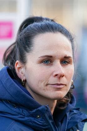 Nadine Rolser (Trainerin, TSG), Einzelbild, Einzelfoto, Aktion, Action, Porträt, Portrait, 12.02.2023, Sinsheim (Hoffenheim) (Deutschland), Fussball, Flyeralarm Frauen-Bundesliga, TSG 1899 Hoffenheim - 1. FC Köln, 12.02.2023, Sinsheim (Hoffenheim) (Deutschland), Fussball, Flyeralarm Frauen-Bundesliga, TSG 1899 Hoffenheim - 1. FC Köln, DFB DFL REGULATIONS PROHIBIT ANY USE OF PHOTOGRAPHS AS IMAGE SEQUENCES AND OR QUASI-VIDEO.