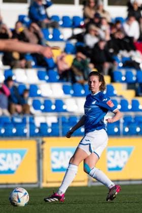 Jana Feldkamp (TSG Hoffenheim, 31) am Ball, GER, TSG 1899 Hoffenheim vs. 1. FC Koeln, Fussball Flyeralarm Frauen Bundesliga, 12. Spieltag, Spielzeit 2022 2023, 12.02.2023 GER, TSG 1899 Hoffenheim vs. 1. FC Koeln, Fussball Flyeralarm Frauen Bundesliga, 12. Spieltag, Spielzeit 2022 2023, 12.02.2023 Hoffenheim Copyright: xEibner Memmlerx EP_MMR