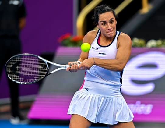 WTA, Tennis Damen Qatar TotalEnergies Open 2023 Martina Trevisan of Italy in action against Karolina Muchova of Czech Republic at the WTA Qatar TotalEnergies Open tennis tournament at the Khalifa International Tennis Complex in Doha, Qatar, 13 February 2023 DOHA Qatar  Copyright: xNoushadxThekkayilx originalFilename:varittyakkal-wtaqatar230213_npcNz.jpg