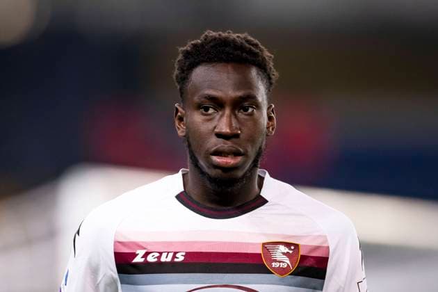 Junior Sambia (Salernitana) during the Italian Serie A match between Hellas Verona 1-0 Salernitana at Marcantonio Bentegodi Stadium on February 13, 2023 in Verona, Italy. Noxthirdxpartyxsales  (210725990)