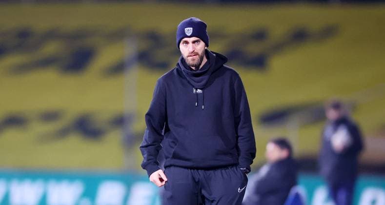 Leipzig, 14.02.2023, Bruno-Plache-Stadion, Regionalliga Nordost , 1.FC LOK LEIPZIG vs. SV 03 BABELSBERG 4:3 (2:0) , Im Bild: Co-Trainer Ronny Ermel (SV Babelsberg). Er vertrat heute den gesperrten Cheftrainer Markus Zschiesche.