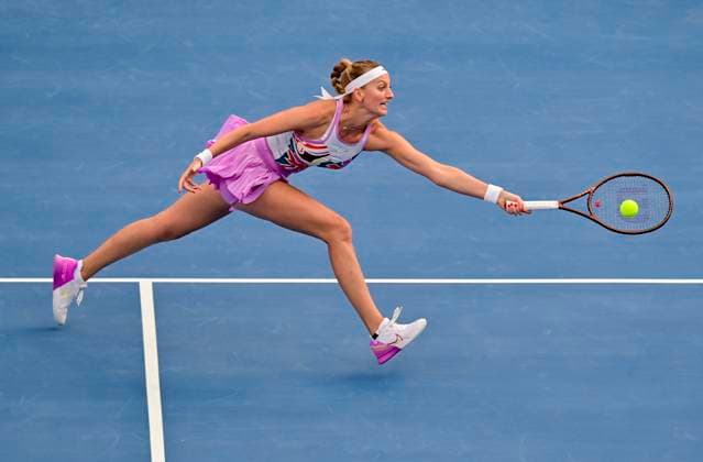 WTA, Tennis Damen Qatar TotalEnergies Open 2023 Petra Kvitova of Czech Republic in action during round of 16 match against Coco Gauff of United States at the WTA Qatar TotalEnergies Open tennis tournament at the Khalifa International Tennis Complex in Doha, Qatar, 15 February 2023 DOHA Qatar  Copyright: xNoushadxThekkayilx originalFilename:varittyakkal-wtaqatar230215_npo2l.jpg