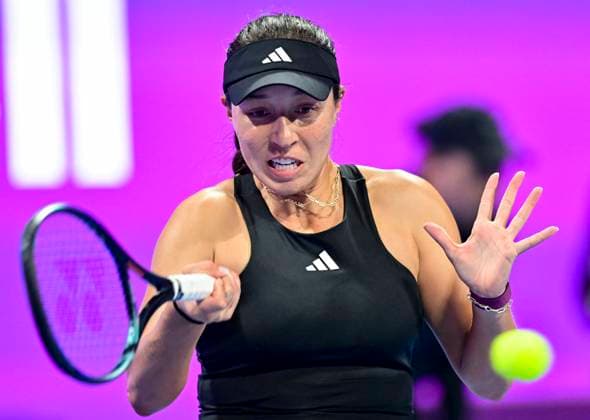 WTA, Tennis Damen Qatar TotalEnergies Open 2023 Jessica Pegula of United States in action during round of 16 match against Jelena Ostapenko of Latvia at the WTA Qatar TotalEnergies Open tennis tournament at the Khalifa International Tennis Complex in Doha, Qatar, 15 February 2023 DOHA Qatar  Copyright: xNoushadxThekkayilx originalFilename:varittyakkal-wtaqatar230215_np9qY.jpg