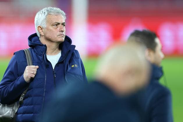 SOCCER - UEFA EL, RBS vs Roma SALZBURG,AUSTRIA,15.FEB.23 - SOCCER - UEFA Europa League, play off, Red Bull Salzburg vs AS Roma, preview, pitch walk Roma. Image shows head coach Jose Maurinho (Roma).  GEPAxpictures xDavidxGeieregger