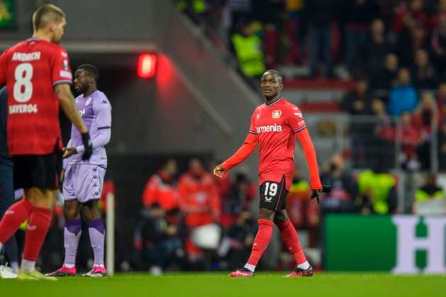 Fußball: Champions League, Saison 2022 2023, Achtelfinale, Bayer 04 Leverkusen - AS Monaco am 16.02.2023 in Leverkusen (Nordrhein-Westfalen). Auswechslung, Einwechslung, Leverkusen s Moussa Diaby Copyright: xKirchnerx xChristopherxNeundorfx