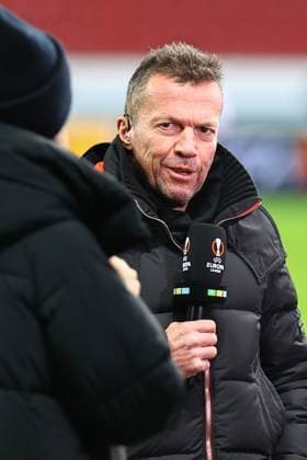 Sport Bilder des Tages TV-Expert Lothar Matthias. Bayer 04 Leverkusen vs. AS Monaco, Fussball, UEFA Europa League, K.O Round Play-Off Hinspiel, Spielzeit 2022 2023, 16.02.2023 Leverkusen Nordrhein-Westfalen Deutschland