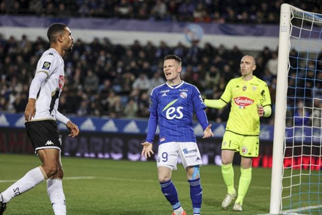 Kevin Gameiro 9 (RCS) FOOTBALL : Strasbourg vs Angers - Coupe de France - Strasbourg -18 02 2022 ElyxandroCegarra Panoramic 