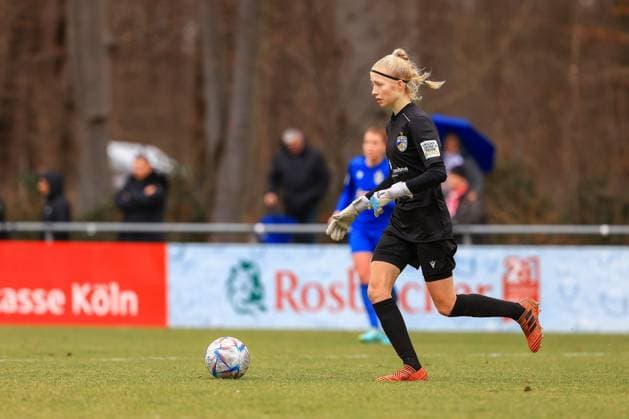 2. Frauen Bundesliga 2022-2023, 1. FC Köln U20 - FC Carl Zeiss Jena Jasmin Janning (FCC, 12) Köln RheinEnergie Sportpark, Kunstrasen Nordrhein-Westfalen Deutschland