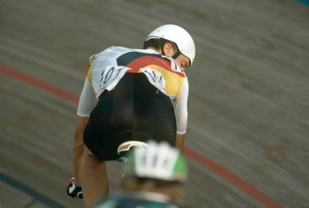 Jens Fiedler fährt in Barcelona 1992 zu Gold im Sprint vor Ger Neiwand AUSTRALIEN *** Jens Fiedler rides to gold in Barcelona 1992 in sprint ahead of Ger Neiwand AUSTRALIA