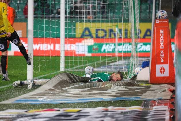 Sport Themen der Woche KW07 Sport Bilder des Tages SOCCER - BL, Rapid vs Altach VIENNA,AUSTRIA,19.FEB.23 - SOCCER - ADMIRAL Bundesliga, SK Rapid Wien vs SCR Altach. Image shows Guido Burgstaller (Rapid).  GEPAxpictures xMichaelxMeindl