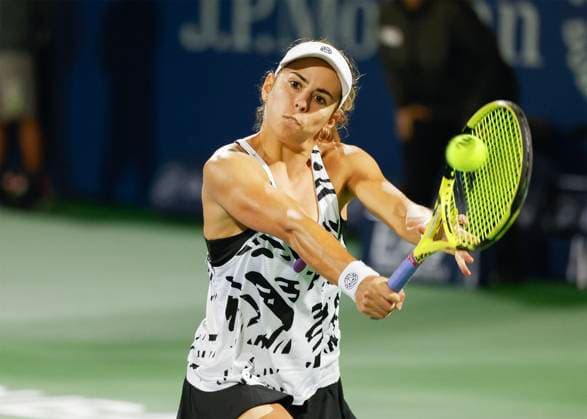 Julia Grabher Tennis - Dubai Tennis Championships 2023 - WTA, Tennis Damen - Dubai Duty Free Tennis Stadium - Dubai - - United Arab Emirates - 20 February 2023. Copyright: xJuergenxHasenkopfx