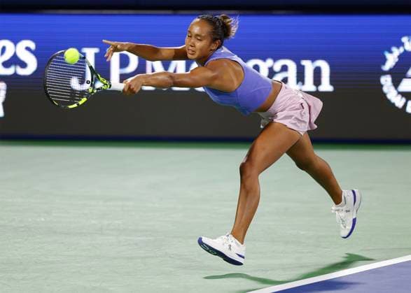 Leylah Fernandez (CAN) Tennis - Dubai Tennis Championships 2023 - WTA, Tennis Damen - Dubai Duty Free Tennis Stadium - Dubai - - United Arab Emirates - 20 February 2023. Copyright: xJuergenxHasenkopfx