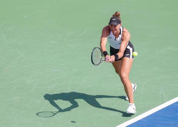 Beatriz Haddad Maia Tennis - Dubai Tennis Championships 2023 - WTA, Tennis Damen - Dubai Duty Free Tennis Stadium - Dubai - - United Arab Emirates - 20 February 2023. Copyright: xJuergenxHasenkopfx