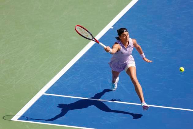 Sport Bilder des Tages Caroline Garcia (FRA) Tennis - Dubai Tennis Championships 2023 - WTA, Tennis Damen - Dubai Duty Free Tennis Stadium - Dubai - - United Arab Emirates - 21 February 2023. Copyright: xJuergenxHasenkopfx