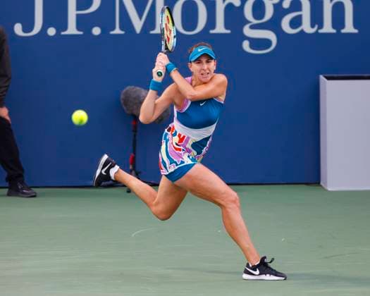 Belinda Bencic Tennis - Dubai Tennis Championships 2023 - WTA, Tennis Damen - Dubai Duty Free Tennis Stadium - Dubai - - United Arab Emirates - 21 February 2023. Copyright: xJuergenxHasenkopfx