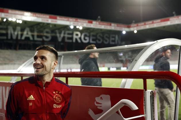 BERLIN - Dusan Tadic of Ajax during a Walk around the pitch prior to the UEFA Europa League play-off match between FC Union Berlin and Ajax Amsterdam at Stadion An der Alten Forsterei on February 22, 2023 in Berlin, Germany. ANP MAURICE VAN STONE UEFA Europa League Play-off MD-1 2022 2023 xVIxANPxSportx xxANPxIVx 463347948 originalFilename: 463347948.jpg