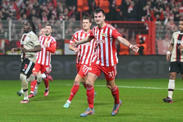 Fussball, Herren, Saison 2022 2023, Europa League, (Play-Offs zum Achtelfinale, Rückspiel), 1. FC Union Berlin - Ajax Amsterdam, Robin Knoche (1. FC Union Berlin) Torjubel, jubelt nach seinem Treffer zum 1:0 , 23.02. 2022, Copyright: xMatthiasxKochx