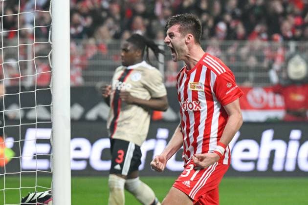 Fussball, Herren, Saison 2022 2023, Europa League, (Play-Offs zum Achtelfinale, Rückspiel), 1. FC Union Berlin - Ajax Amsterdam, Robin Knoche (1. FC Union Berlin) Torjubel, jubelt nach seinem Treffer zum 1:0 , 23.02. 2022, Copyright: xMatthiasxKochx