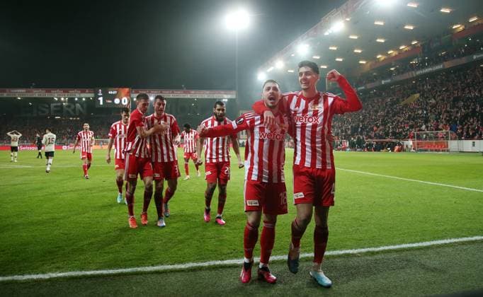 Josip Juranovic jubelnd nach 2:0, Diogo Leite Freude Emotion Jubel Fußball Fussball UEL UEFA Europa League Herren Saison 2022 2023 23.02.2023 1.FC Union Berlin FCU vs. Ajax Amsterdam DFL regulations prohibit any use of photographs as image sequences and or quasi-video.