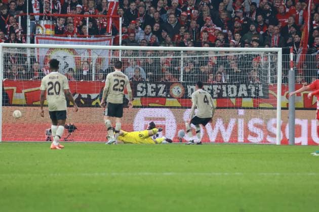 DEU, DFL, 1. FBL, 1.FC Union vs. Alax Amsterdamm, 23.02.2023, Stadion Alte Foersterei, Berlin, DEU, DFL, 1. FBL, 1.FC Union vs. Alax Amsterdamm, im Bild: 2:0 durch Josip Juranovic (1.FC Union Berlin 18), Geronimo Rulli (Ajax Amsterdam 12), Mohammed Kudus (Ajax Amsterdam 20), Steven Berghuis (Ajax Amsterdam 23), Edson çlvarez (Ajax Amsterdam 4) DFL - regulations prohibit any use of Photographs as image sequences and or quasi-video Foto: Juergen Engler nordphoto GmbH