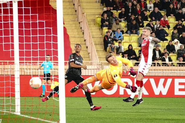 Sport Themen der Woche KW08 Sport Bilder des Tages but - Amine Adli (Bayer 04 Leverkusen) - Alexander Nübel (AS Monaco) FOOTBALL : AS Monaco vs Bayer 04 Leverkusen - League Europa - Monaco - 23 02 2023 NorbertScanella Panoramic 