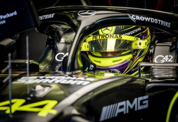 BAHRAIN - Lewis Hamilton (Mercedes) during the second day of testing at the Bahrain International Circuit ahead of the start of the Formula 1 season. ANP SEM VAN DER WAL Formula 1 Winter Testing 2023 xVIxANPxSportx xxANPxIVx 463494075 originalFilename: 463494075.jpg