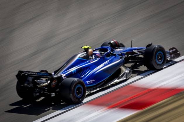 BAHRAIN - Logan Sargeant (Williams) during the second day of testing at the Bahrain International Circuit ahead of the start of the Formula 1 season. ANP SEM VAN DER WAL Formula 1 Winter Testing 2023 xVIxANPxSportx xxANPxIVx 463505882 originalFilename: 463505882.jpg