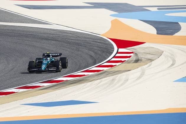 14 ALONSO Fernando (spa), Aston Martin F1 Team AMR23, action during the Formula 1 Aramco pre-season testing 2023 of the 2023 FIA Formula One World Championship, WM, Weltmeisterschaft from February 23 to 25, 2023 on the Bahrain International Circuit, in Sakhir, Bahrain - F1 - PRE-SEASON TESTING 2023 - BAHRAIN DPPI Panoramic  00123001__R3_4963