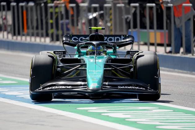 24.02.2023, Bahrain International Circuit, Sakhir, Formel 1 Testfahrten in Bahrain 2023 , im Bild Fernando Alonso (ESP), Aston Martin Aramco Cognizant Formula One Team Sakhir Bahrain International Circuit Bahrain