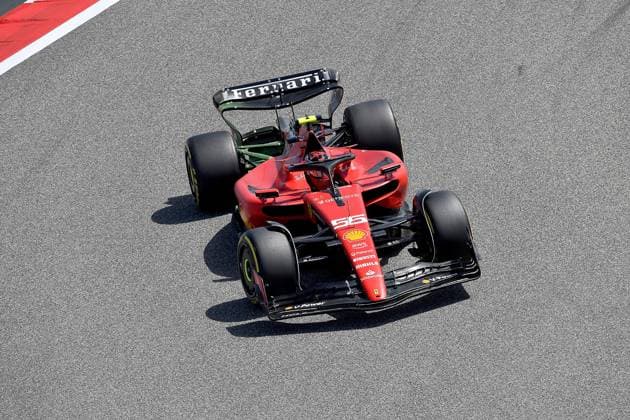 24.02.2023, Bahrain International Circuit, Sakhir, Formel 1 Testfahrten in Bahrain 2023 , im Bild Carlos Sainz Jr. (ESP), Scuderia Ferrari Sakhir Bahrain International Circuit Bahrain