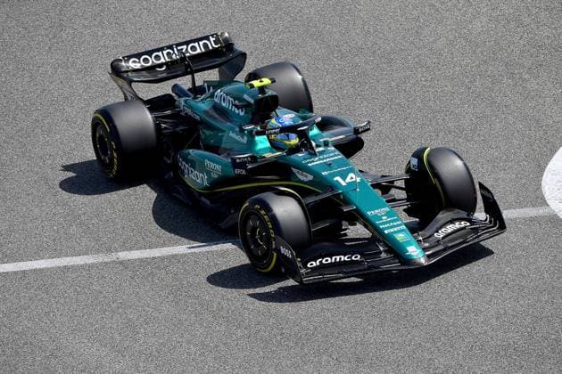 24.02.2023, Bahrain International Circuit, Sakhir, Formel 1 Testfahrten in Bahrain 2023 , im Bild Fernando Alonso (ESP), Aston Martin Aramco Cognizant Formula One Team Sakhir Bahrain International Circuit Bahrain