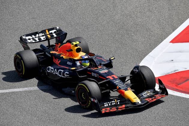 24.02.2023, Bahrain International Circuit, Sakhir, Formel 1 Testfahrten in Bahrain 2023 , im Bild Sergio Perez (MEX), Oracle Red Bull Racing Sakhir Bahrain International Circuit Bahrain