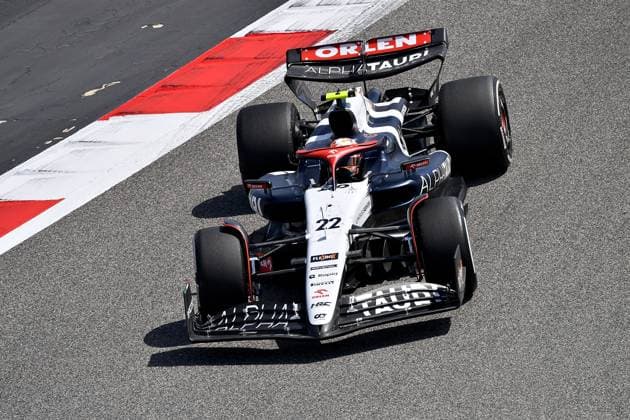24.02.2023, Bahrain International Circuit, Sakhir, Formel 1 Testfahrten in Bahrain 2023 , im Bild Yuki Tsunoda (JPN), Scuderia AlphaTauri Sakhir Bahrain International Circuit Bahrain
