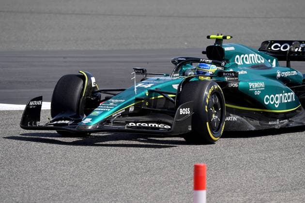 24.02.2023, Bahrain International Circuit, Sakhir, Formel 1 Testfahrten in Bahrain 2023 , im Bild Fernando Alonso (ESP), Aston Martin Aramco Cognizant Formula One Team Sakhir Bahrain International Circuit Bahrain