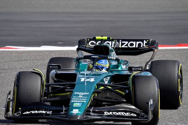 24.02.2023, Bahrain International Circuit, Sakhir, Formel 1 Testfahrten in Bahrain 2023 , im Bild Fernando Alonso (ESP), Aston Martin Aramco Cognizant Formula One Team Sakhir Bahrain International Circuit Bahrain