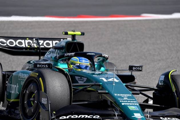 24.02.2023, Bahrain International Circuit, Sakhir, Formel 1 Testfahrten in Bahrain 2023 , im Bild Fernando Alonso (ESP), Aston Martin Aramco Cognizant Formula One Team Sakhir Bahrain International Circuit Bahrain