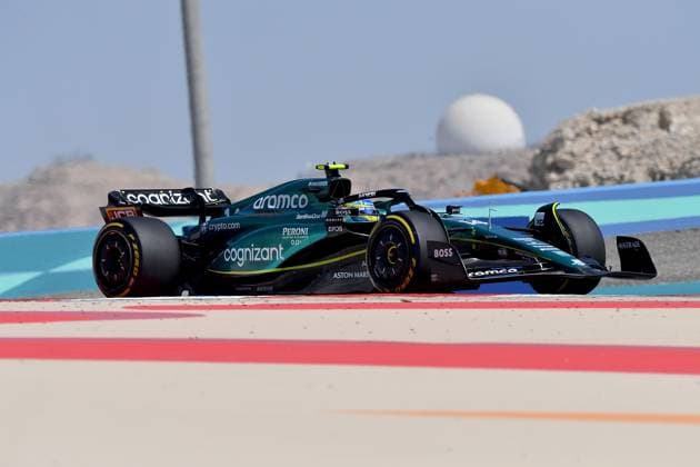 24.02.2023, Bahrain International Circuit, Sakhir, Formel 1 Testfahrten in Bahrain 2023 , im Bild Fernando Alonso (ESP), Aston Martin Aramco Cognizant Formula One Team Sakhir Bahrain International Circuit Bahrain