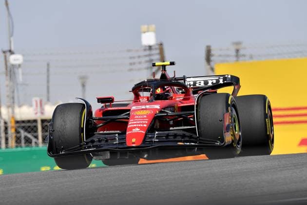 24.02.2023, Bahrain International Circuit, Sakhir, Formel 1 Testfahrten in Bahrain 2023 , im Bild Carlos Sainz Jr. (ESP), Scuderia Ferrari Sakhir Bahrain International Circuit Bahrain