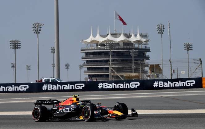 24.02.2023, Bahrain International Circuit, Sakhir, Formel 1 Testfahrten in Bahrain 2023 , im Bild Sergio Perez (MEX), Oracle Red Bull Racing Sakhir Bahrain International Circuit Bahrain